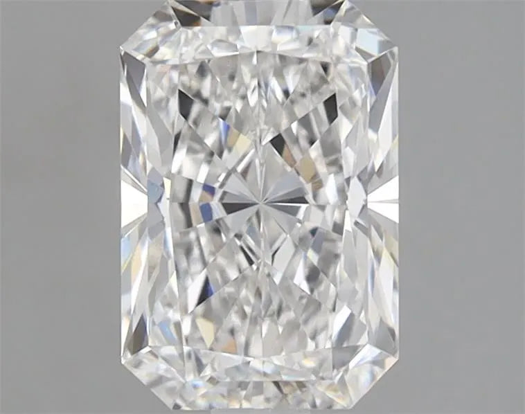 2.59ct Radiant Lab Grown Diamond (Colour D, Clarity VS1, IGI Certified)