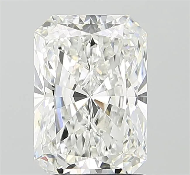 2.59ct Radiant Lab Grown Diamond (Colour E, Clarity VVS2, IGI Certified)
