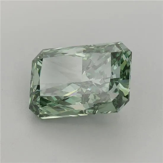 2.59ct Radiant Lab Grown Diamond (Colour Fancy Vivid Green, Clarity VVS2, IGI Certified)