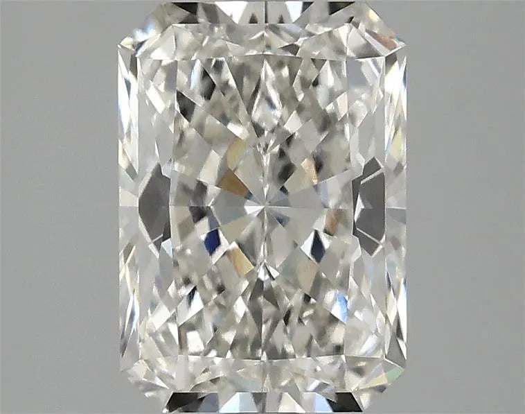 2.59ct Radiant Lab Grown Diamond (Colour G, Clarity VS1, IGI Certified)