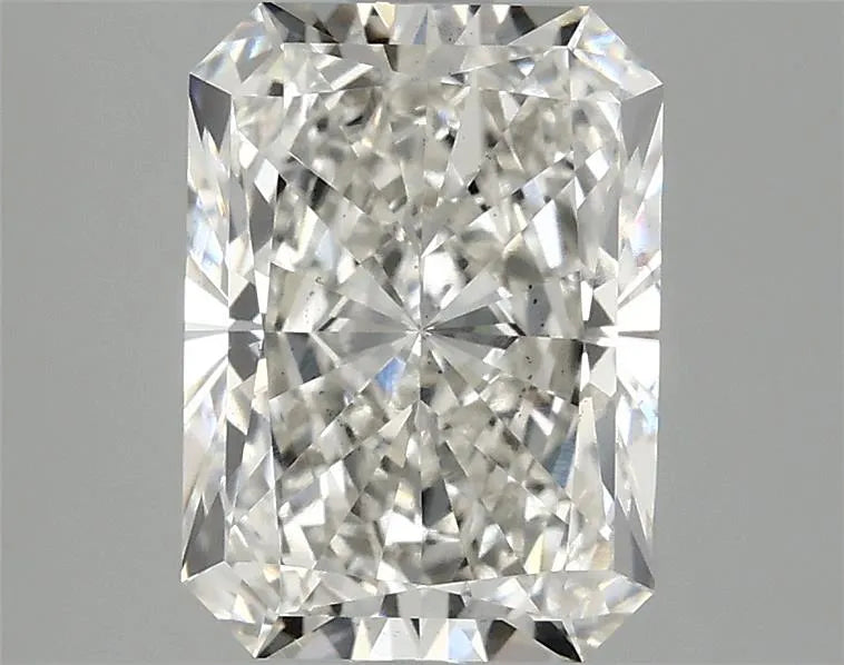 2.59ct Radiant Lab Grown Diamond (Colour G, Clarity VS2, IGI Certified)