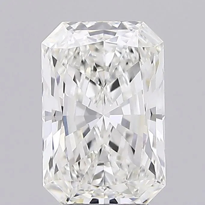 2.59ct Radiant Lab Grown Diamond (Colour G, Clarity VVS2, IGI Certified)
