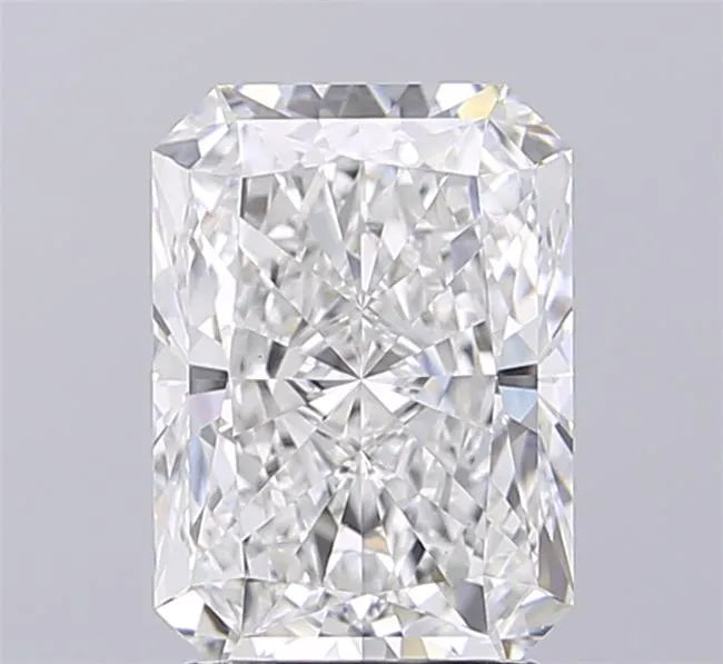 2.60ct Radiant Lab Grown Diamond (Colour E, Clarity VS1, IGI Certified)