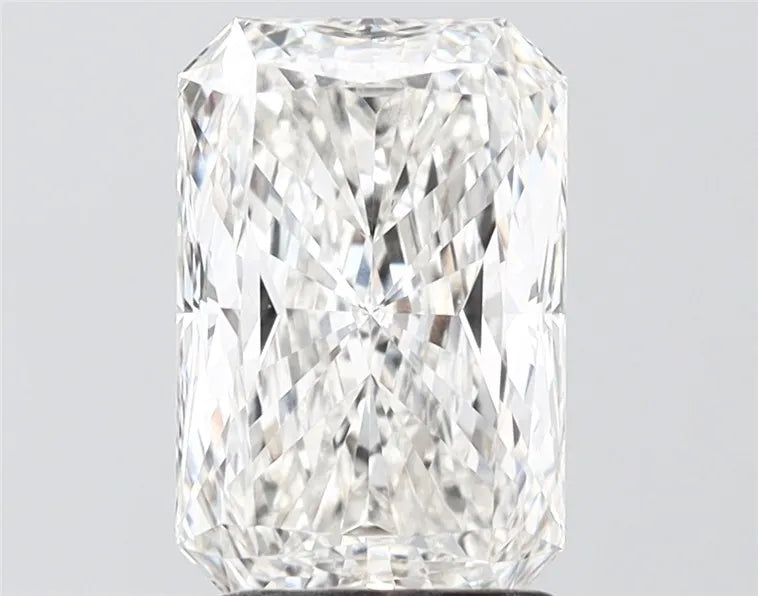 2.60ct Radiant Lab Grown Diamond (Colour G, Clarity VS1, IGI Certified)