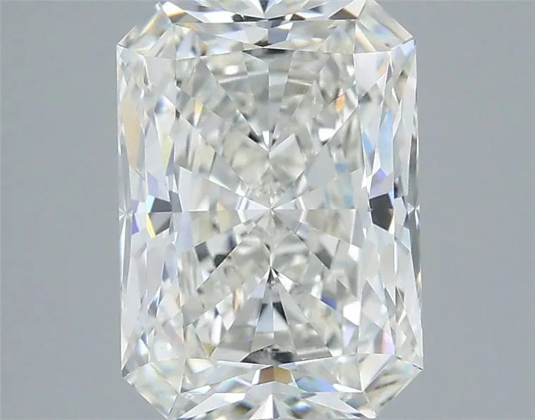 2.60ct Radiant Lab Grown Diamond (Colour G, Clarity VVS2, IGI Certified)