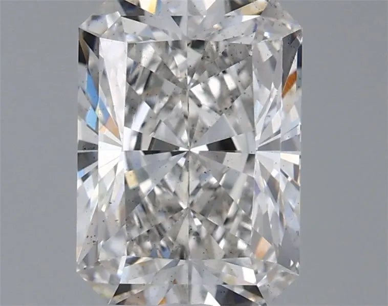 2.61ct Radiant Lab Grown Diamond (Colour F, Clarity SI1, IGI Certified)