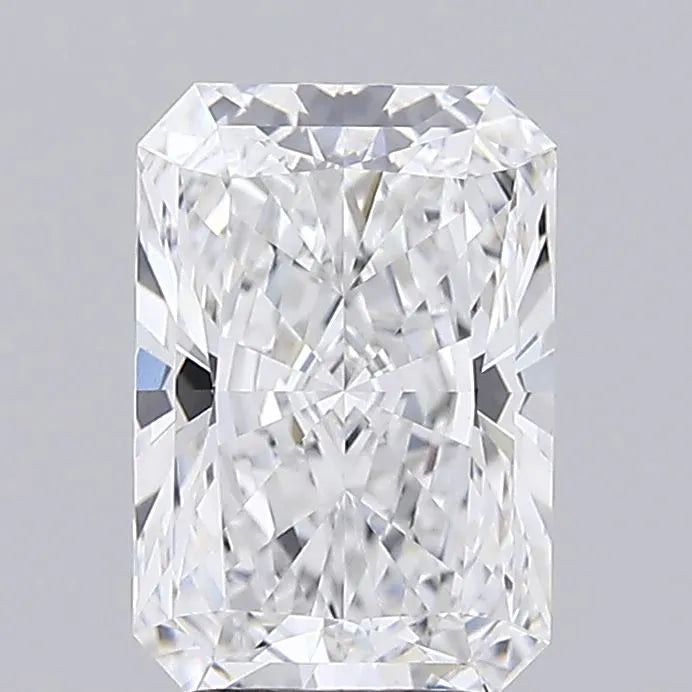 2.69ct Radiant Lab Grown Diamond (Colour E, Clarity VVS2, IGI Certified)