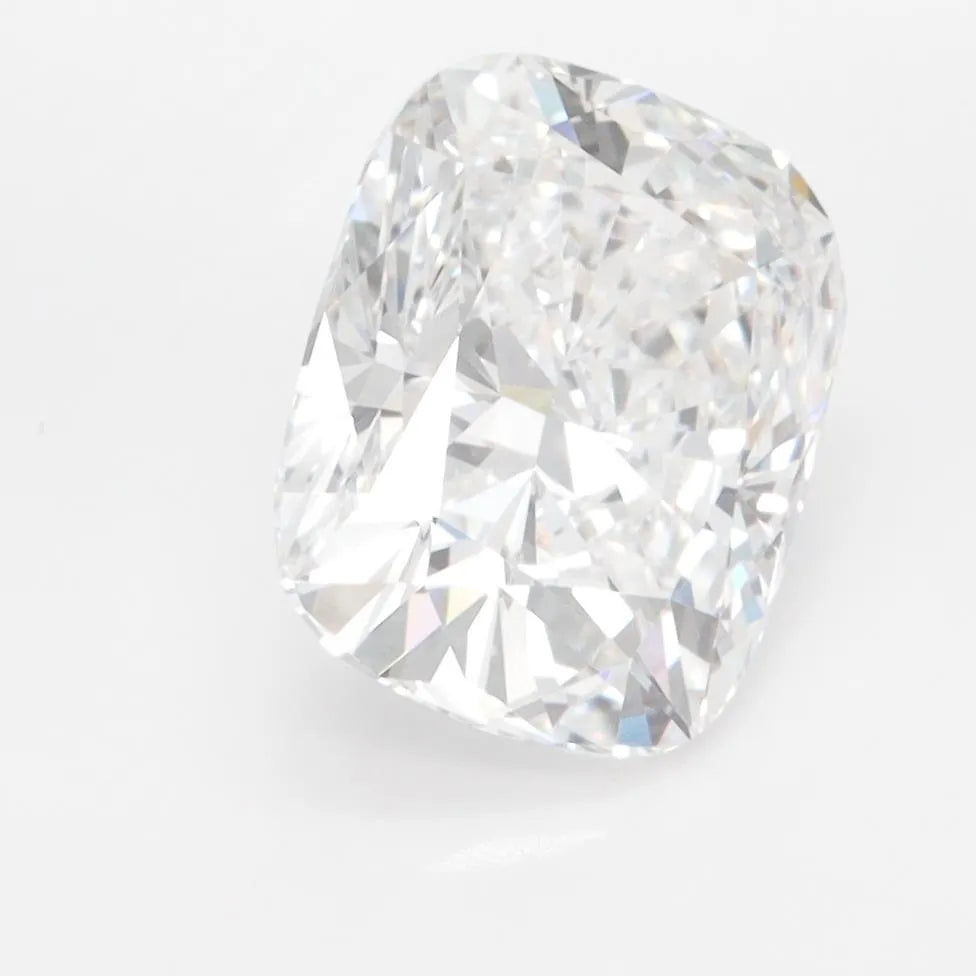 2.70ct Cushion modified Lab Grown Diamond (Colour D, Clarity VVS1, IGI Certified)
