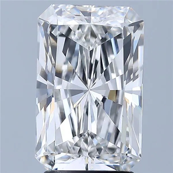 2.70ct Radiant Lab Grown Diamond (Colour E, Clarity VVS1, IGI Certified)