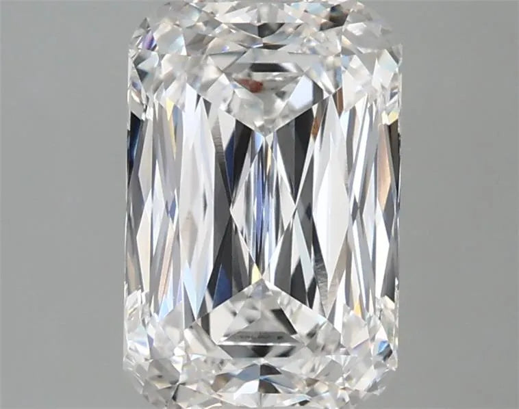 2.71ct Cushion modified Lab Grown Diamond (Colour E, Clarity VVS2, IGI Certified)
