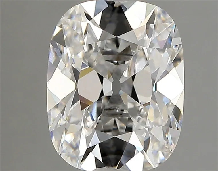 2.71ct Cushion modified Lab Grown Diamond (Colour E, Clarity VVS2, IGI Certified)