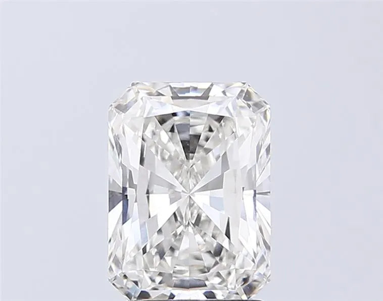 2.71ct Radiant Lab Grown Diamond (Colour G, Clarity VVS2, IGI Certified)
