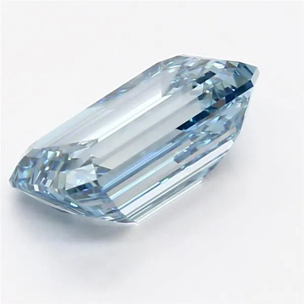 2.72ct Emerald Lab Grown Diamond (Colour Fancy Vivid Blue, Clarity VS1, IGI Certified)