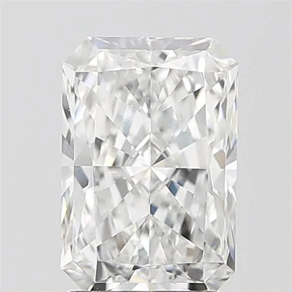 2.72ct Radiant Lab Grown Diamond (Colour E, Clarity VVS2, IGI Certified)