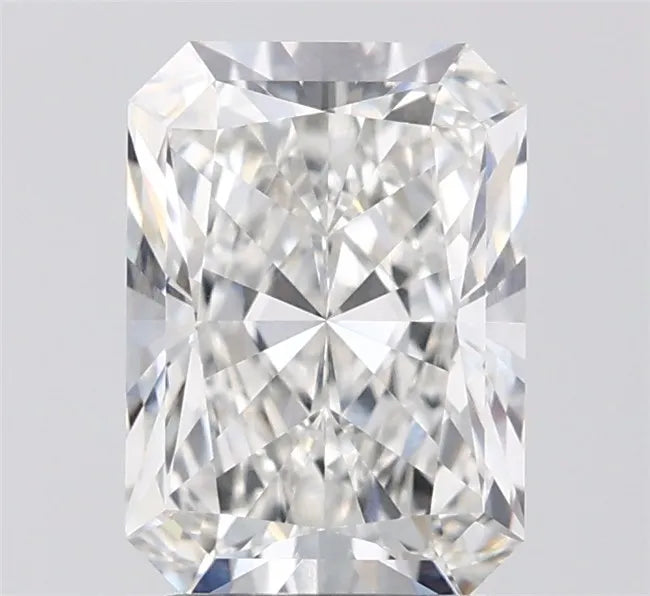 2.74ct Radiant Lab Grown Diamond (Colour F, Clarity VVS1, IGI Certified)