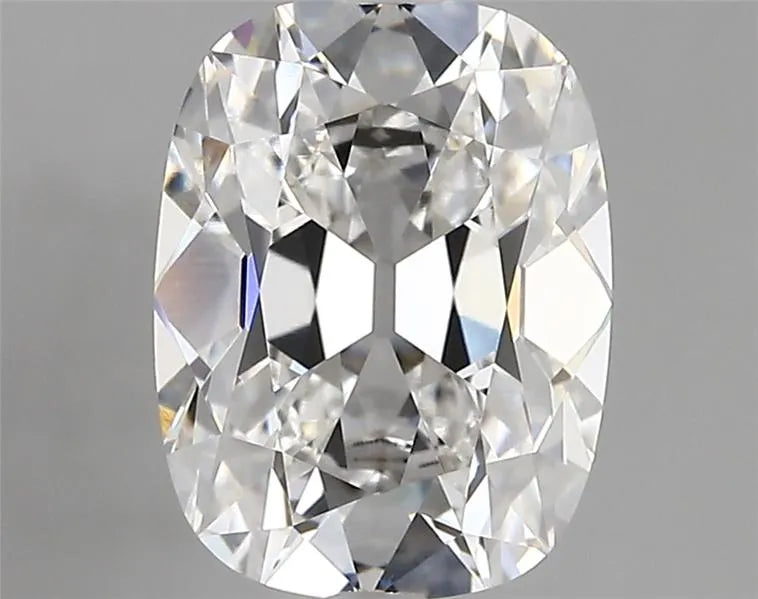 2.75ct Cushion modified Lab Grown Diamond (Colour E, Clarity VVS1, IGI Certified)