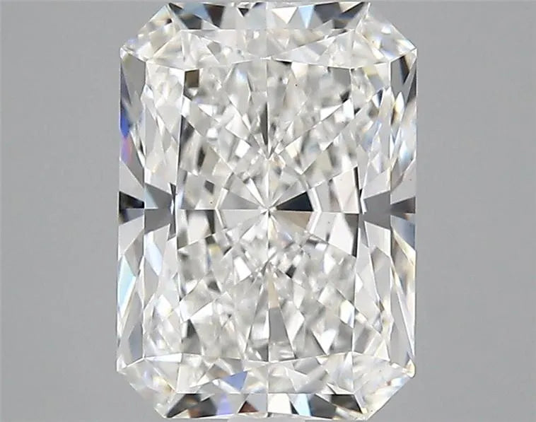 2.75ct Radiant Lab Grown Diamond (Colour E, Clarity VS1, IGI Certified)