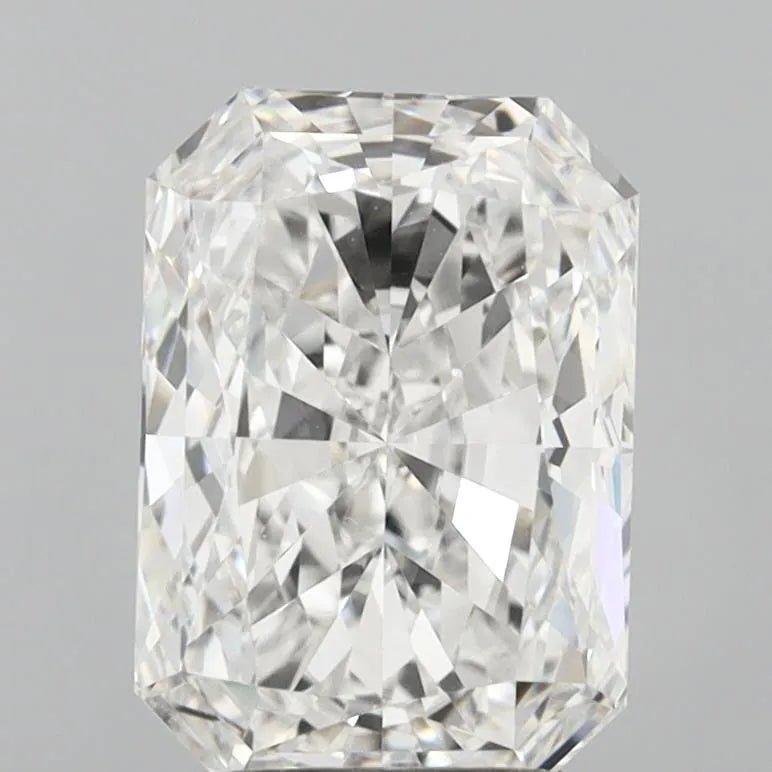 2.78ct Radiant Lab Grown Diamond (Colour E, Clarity VVS1, IGI Certified)