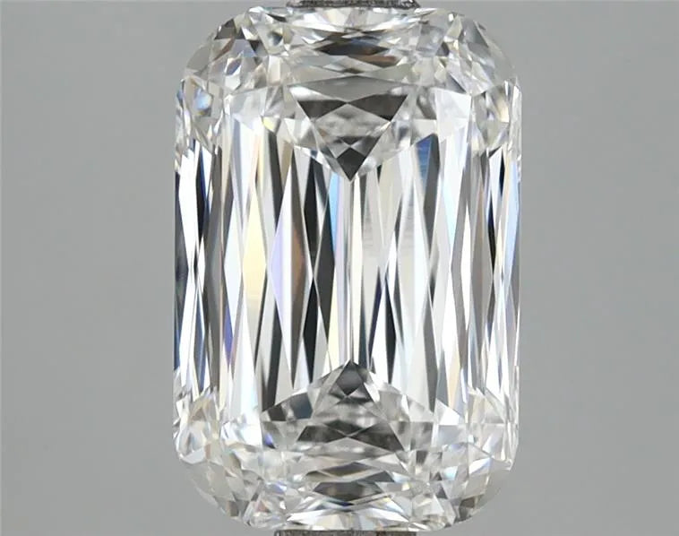 2.79ct Cushion modified Lab Grown Diamond (Colour E, Clarity VVS2, IGI Certified)