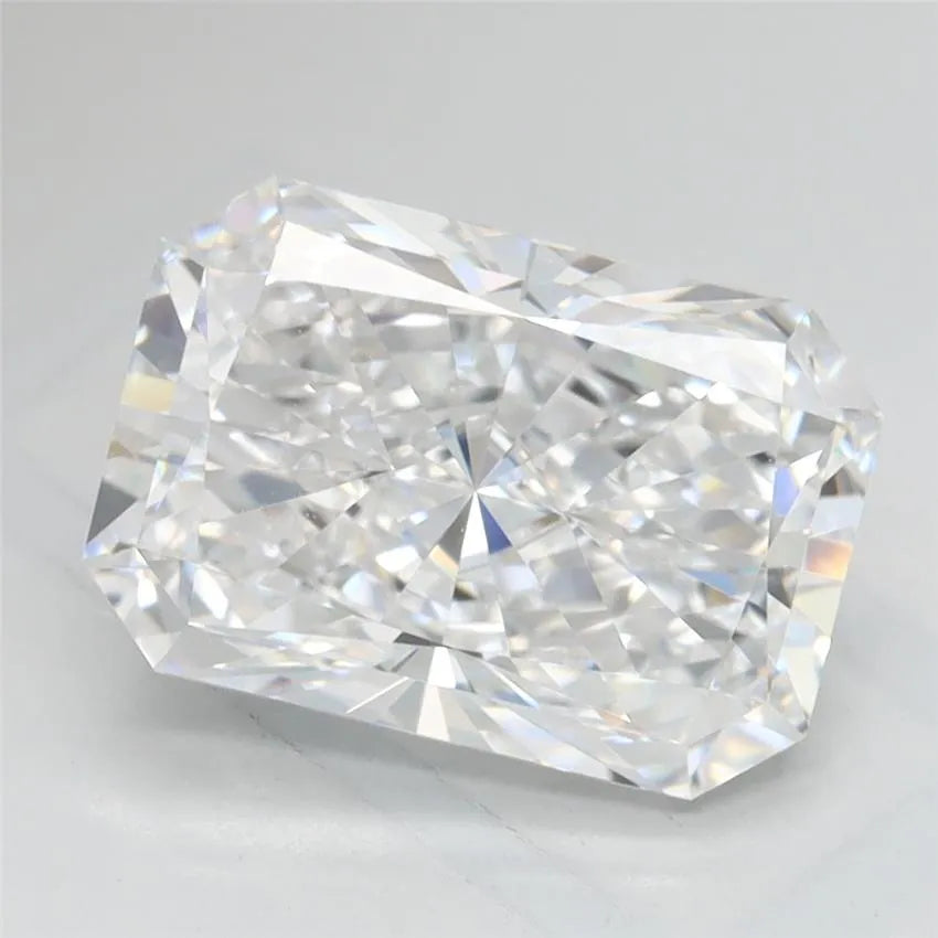 2.79ct Radiant Lab Grown Diamond (Colour D, Clarity IF, IGI Certified)