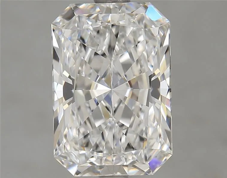 2.80ct Radiant Lab Grown Diamond (Colour D, Clarity VVS1, Cut EX, IGI Certified)