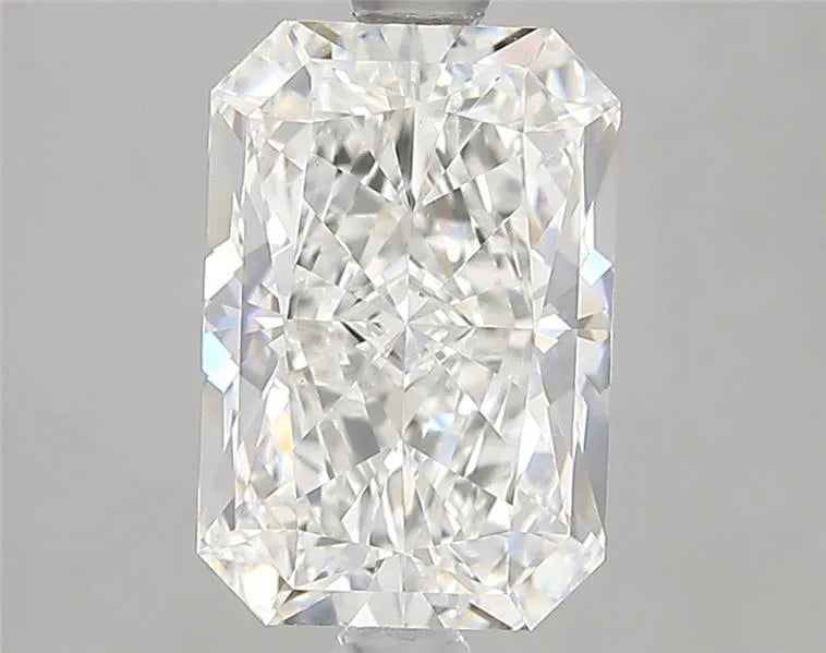 2.80ct Radiant Lab Grown Diamond (Colour E, Clarity VS1, IGI Certified)