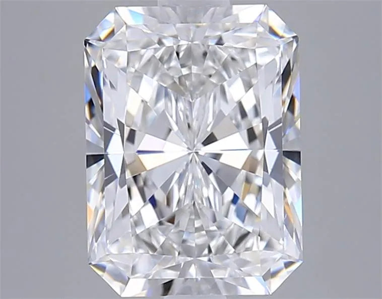 2.80ct Radiant Lab Grown Diamond (Colour E, Clarity VVS2, GIA Certified)
