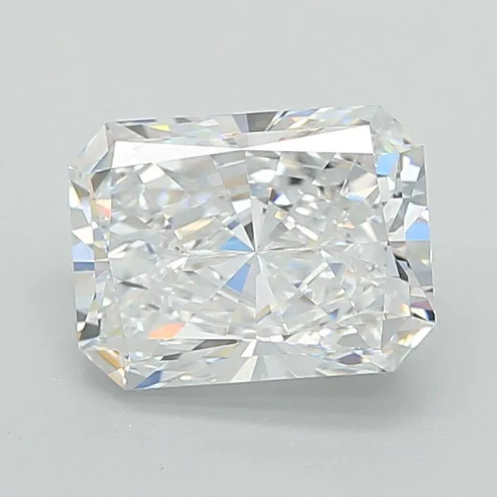 2.81ct Radiant Lab Grown Diamond (Colour D, Clarity VVS1, IGI Certified)