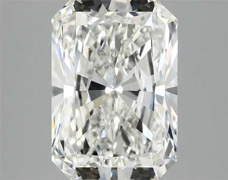 2.82ct Radiant Lab Grown Diamond (Colour G, Clarity VVS2, IGI Certified)
