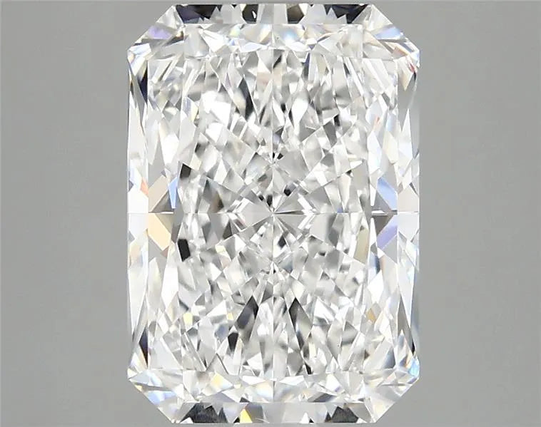 2.83ct Radiant Lab Grown Diamond (Colour E, Clarity VS2, IGI Certified)