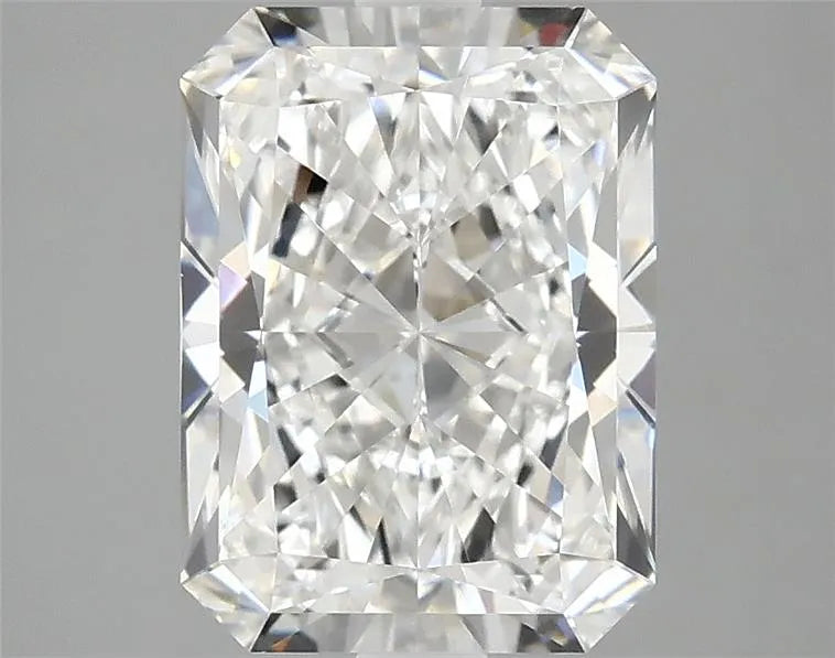 2.83ct Radiant Lab Grown Diamond (Colour E, Clarity VVS2, IGI Certified)