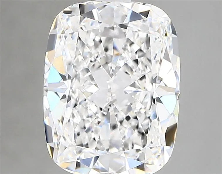 2.84ct Cushion modified Lab Grown Diamond (Colour D, Clarity VVS1, IGI Certified)
