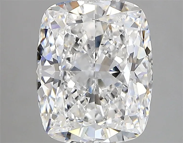 2.85ct Cushion modified Lab Grown Diamond (Colour E, Clarity VVS1, IGI Certified)