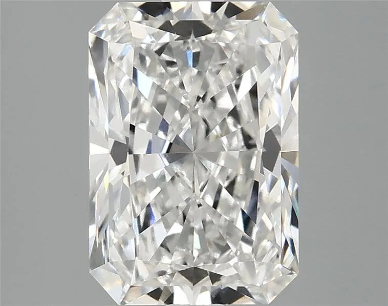 2.85ct Radiant Lab Grown Diamond (Colour F, Clarity VVS2, IGI Certified)