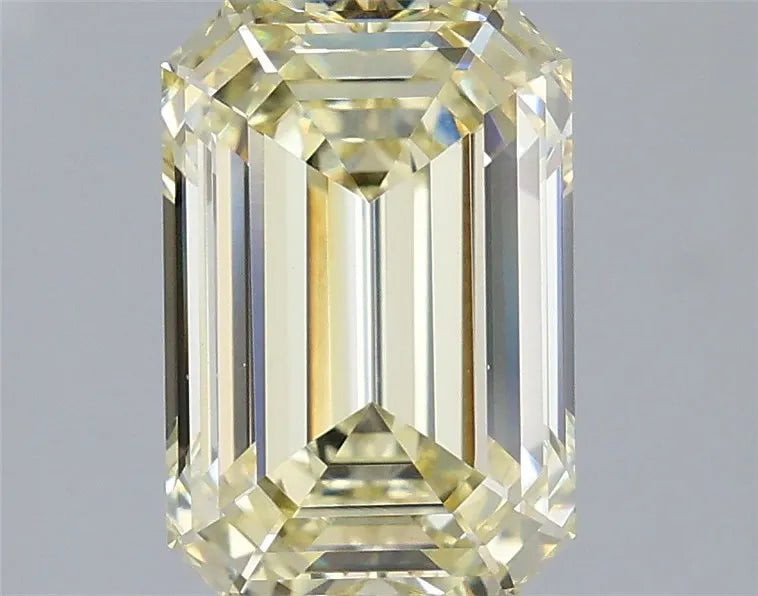 2.86ct Emerald Lab Grown Diamond (Colour Fancy Light Yellow, Clarity VVS2, IGI Certified)