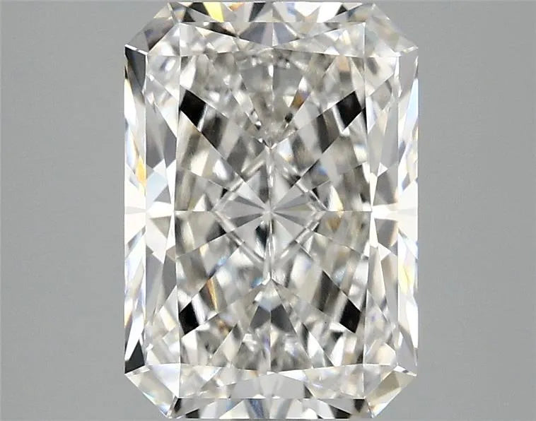 2.86ct Radiant Lab Grown Diamond (Colour F, Clarity VVS2, IGI Certified)