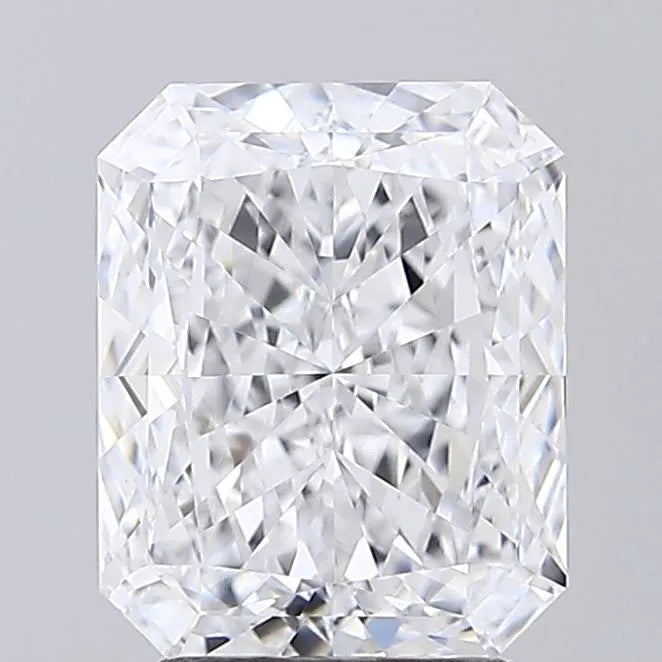 2.87ct Radiant Lab Grown Diamond (Colour D, Clarity VVS2, IGI Certified)