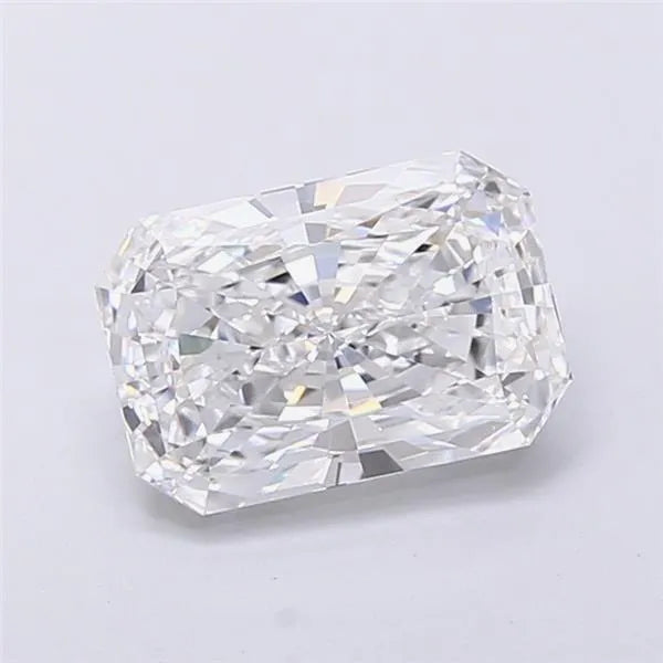 2.87ct Radiant Lab Grown Diamond (Colour D, Clarity VVS2, IGI Certified)