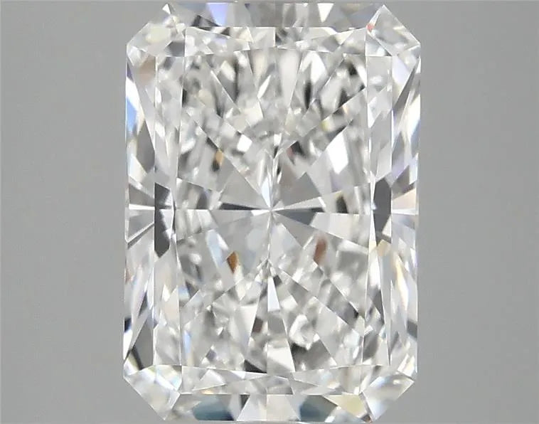 2.87ct Radiant Lab Grown Diamond (Colour E, Clarity VS1, IGI Certified)
