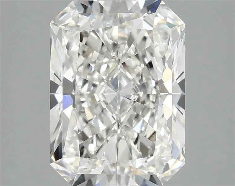 2.87ct Radiant Lab Grown Diamond (Colour F, Clarity VVS2, IGI Certified)