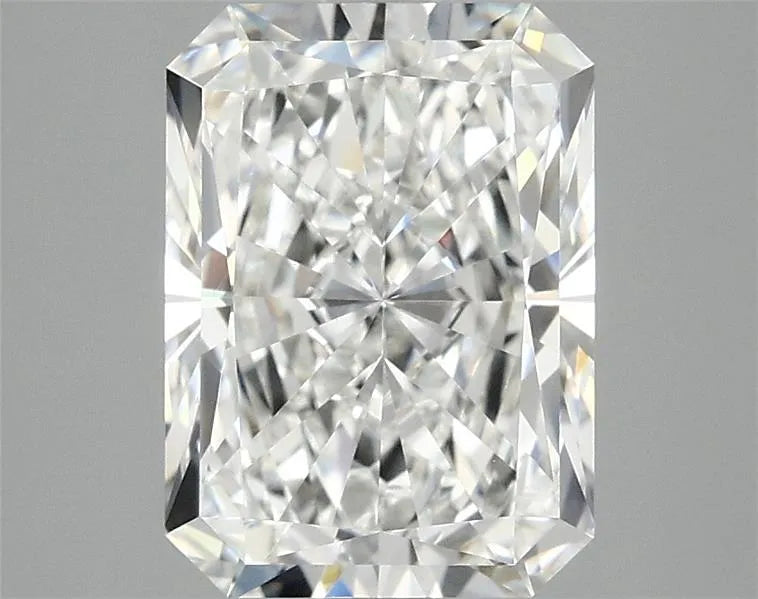 2.88ct Radiant Lab Grown Diamond (Colour E, Clarity VVS2, IGI Certified)
