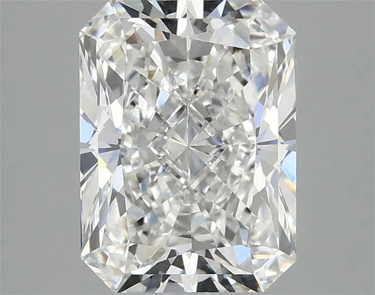 2.88ct Radiant Lab Grown Diamond (Colour E, Clarity VVS2, IGI Certified)