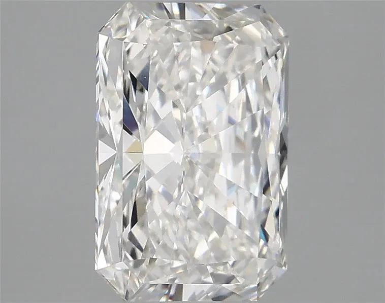 2.88ct Radiant Lab Grown Diamond (Colour G, Clarity VVS2, IGI Certified)
