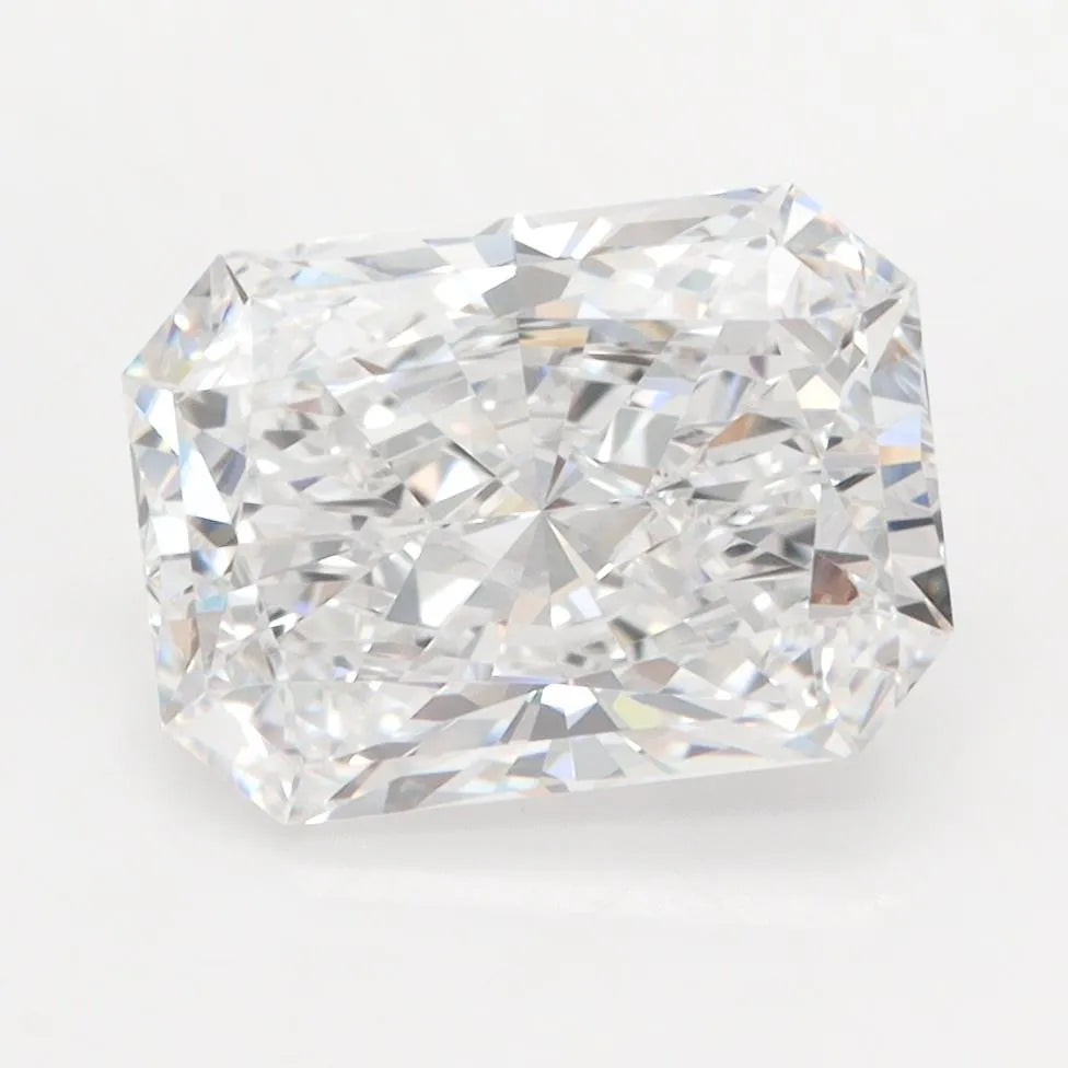 2.89ct Radiant Lab Grown Diamond (Colour D, Clarity VVS1, IGI Certified)