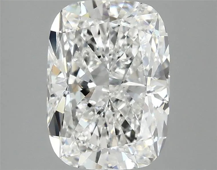 2.90ct Cushion modified Lab Grown Diamond (Colour E, Clarity VVS2, IGI Certified)