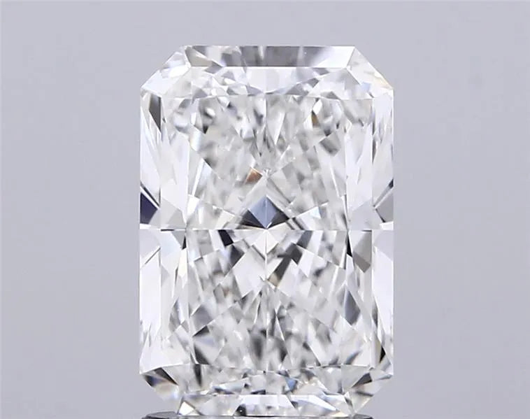2.90ct Radiant Lab Grown Diamond (Colour E, Clarity VVS1, IGI Certified)