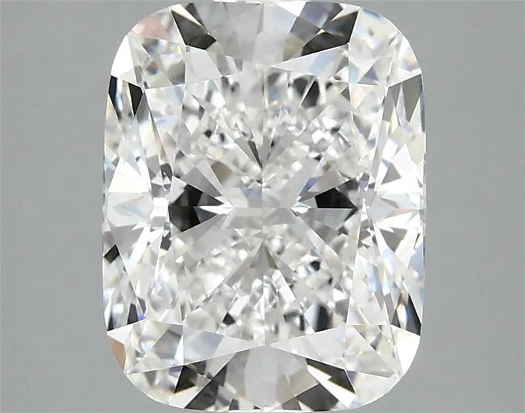 2.91ct Cushion modified Lab Grown Diamond (Colour E, Clarity VVS2, IGI Certified)
