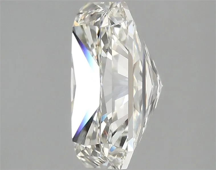 2.91ct Radiant Lab Grown Diamond (Colour H, Clarity VVS2, IGI Certified)