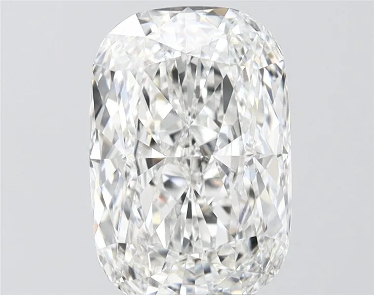 2.92ct Cushion modified Lab Grown Diamond (Colour E, Clarity VVS2, IGI Certified)