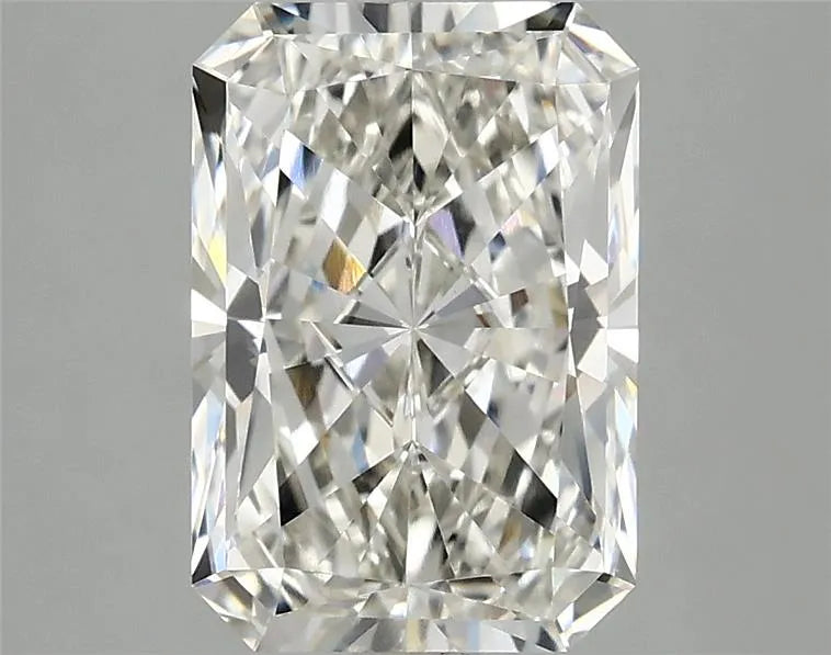 2.92ct Radiant Lab Grown Diamond (Colour H, Clarity VVS2, IGI Certified)
